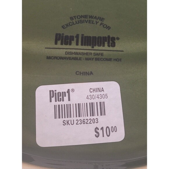 Pier 1 Imports Green Embossed Leaf Shaped Plate - EUC - Picture 4 of 5